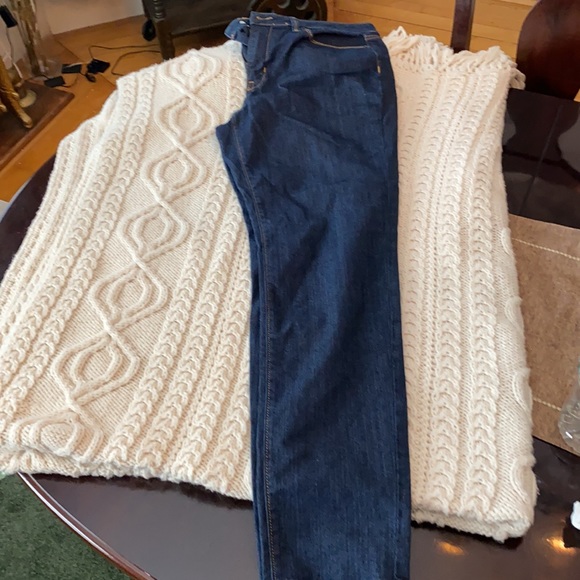 Loft - Picture 3 of 4